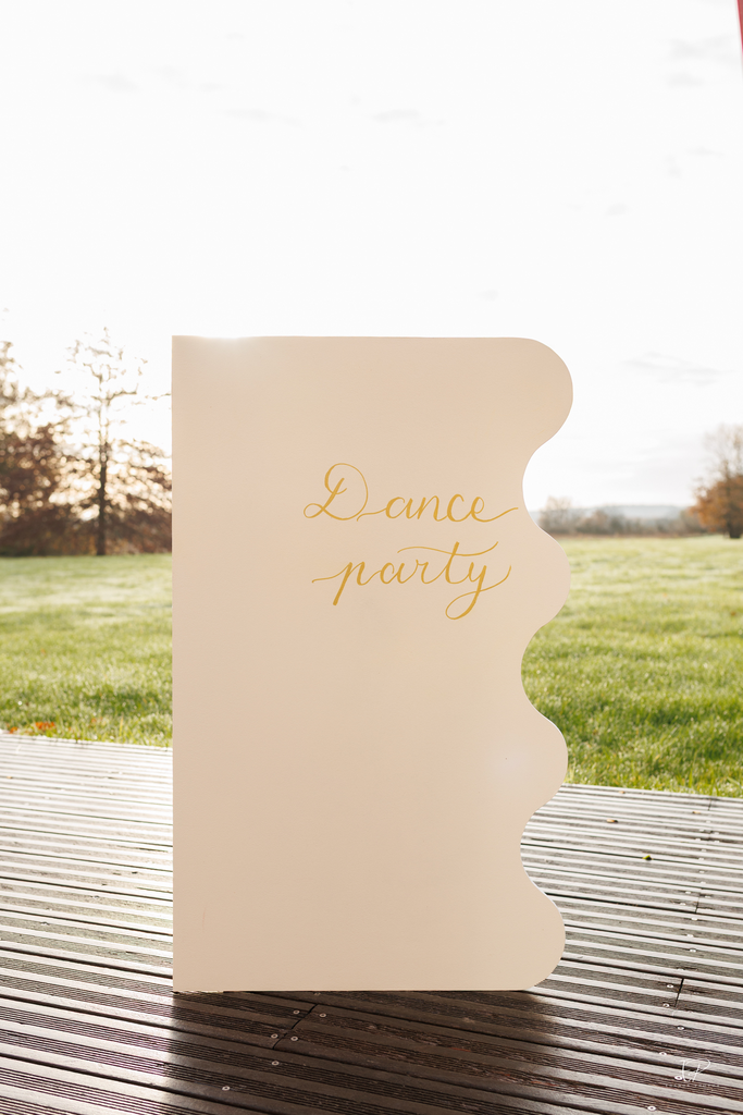 LOC. panneau personnalisé wavy